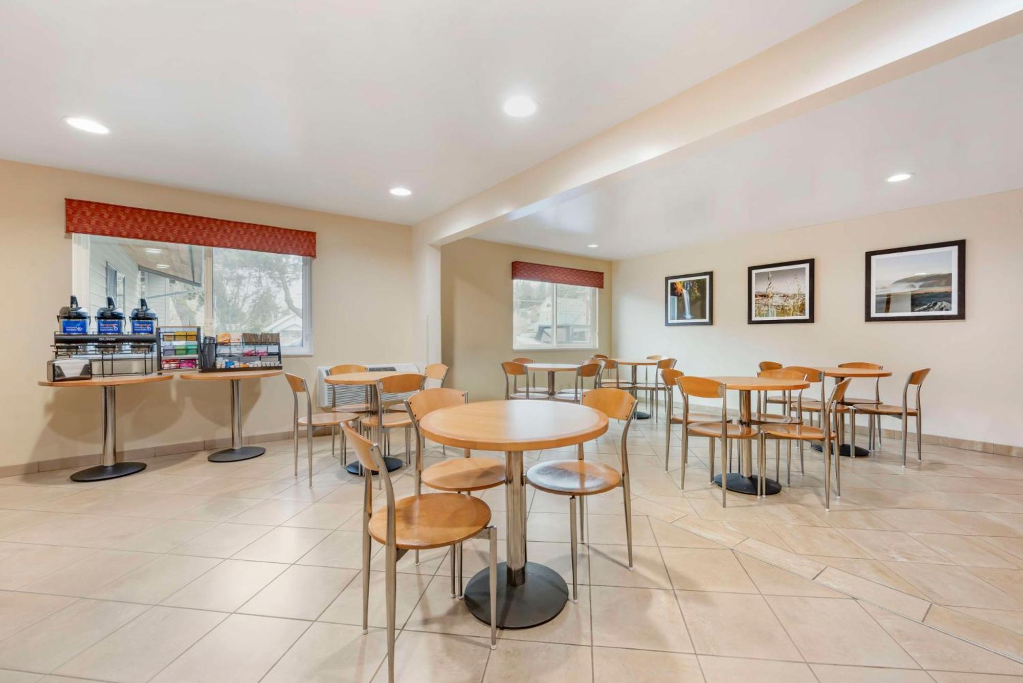 Best Western Aladdin Inn Kelso Esterno foto